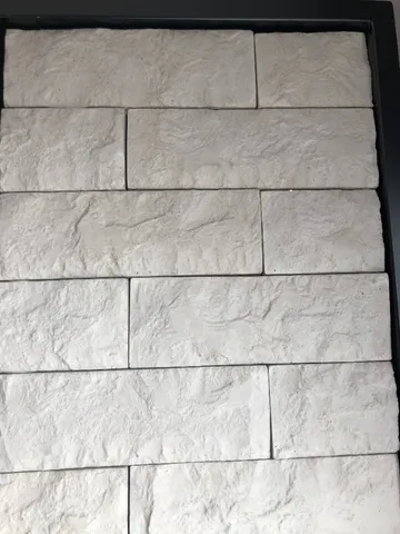Revstimento 3D Bricks Rocface Traventino 36x10x3cn