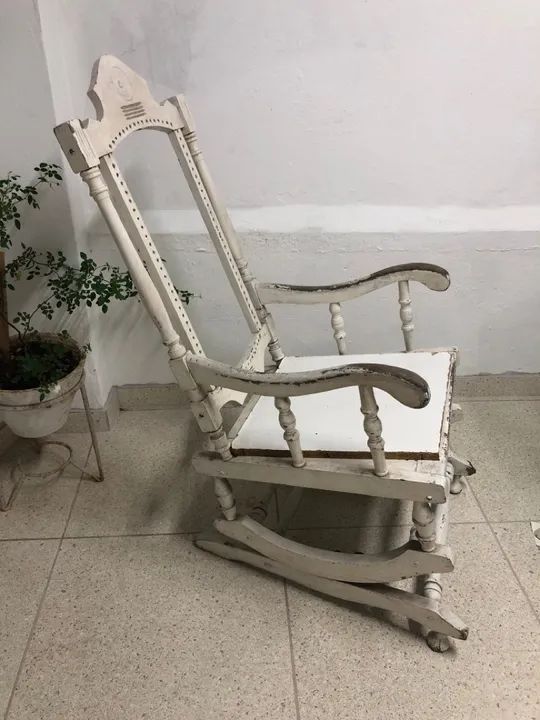 Cadeira de Madeira Balanço 