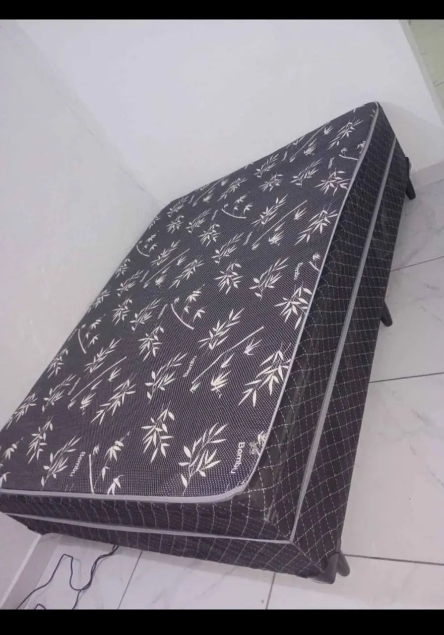 CAMA CASAL COM COLCHÃO DE MOLAS - Foto 2