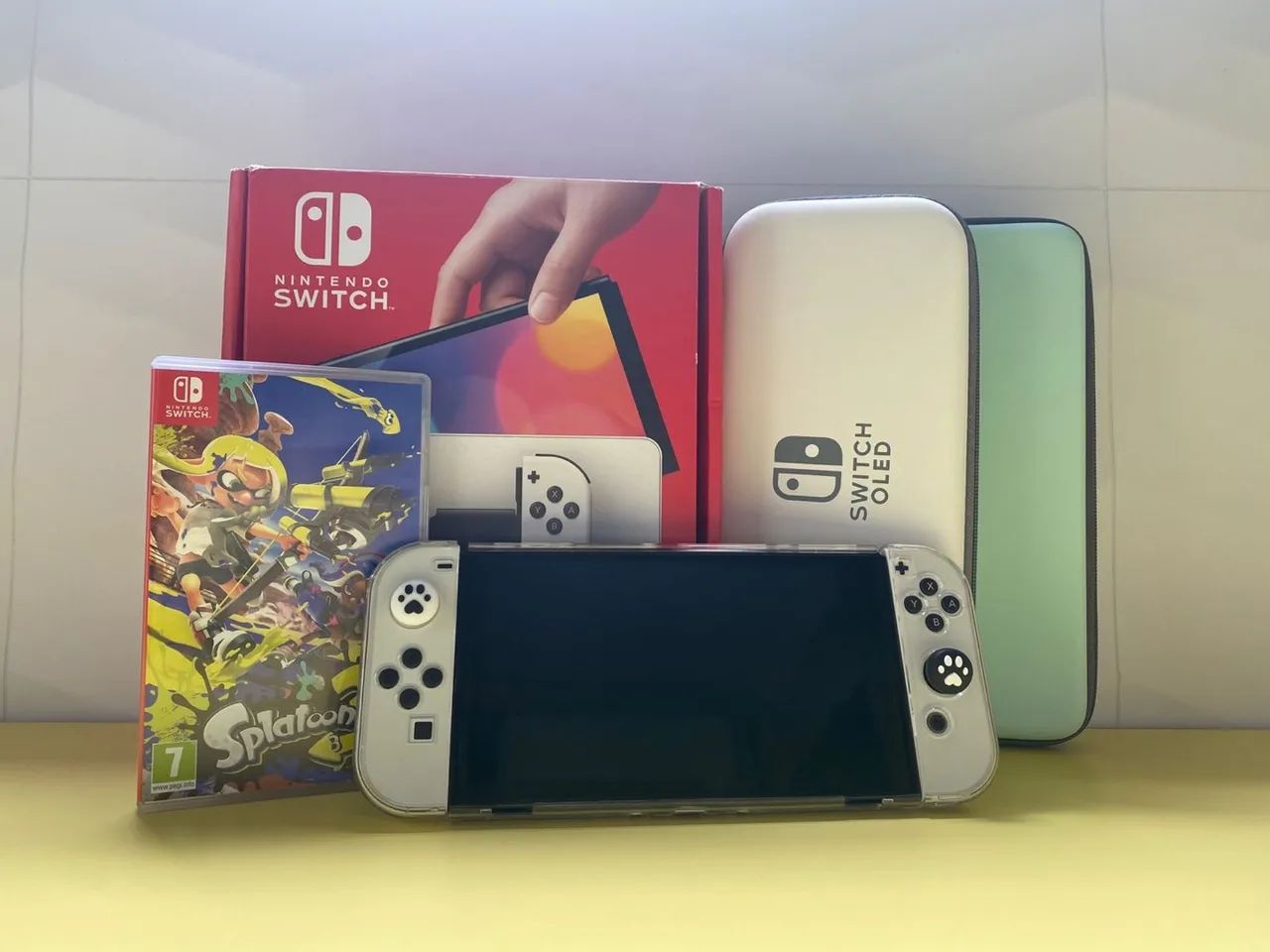 Switch OLED + jogo Splatoon 3 + acessórios