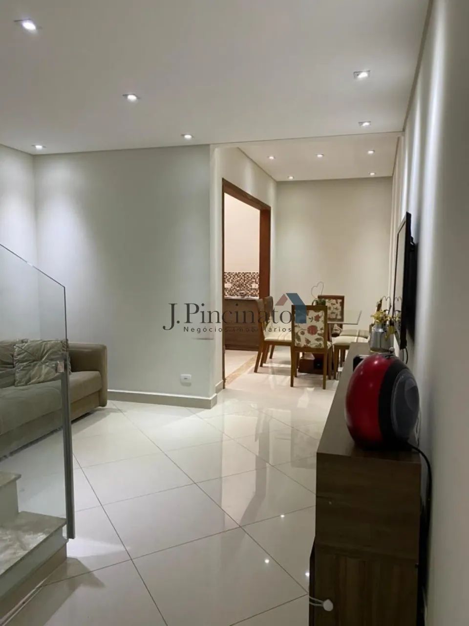 CASA COM 02 QUARTOS PARA ALUGAR NO CONDOMÍNIO BELLA COLÔNIA NO BAIRRO COLÔNIA EM JUNDIAI S - Foto 2