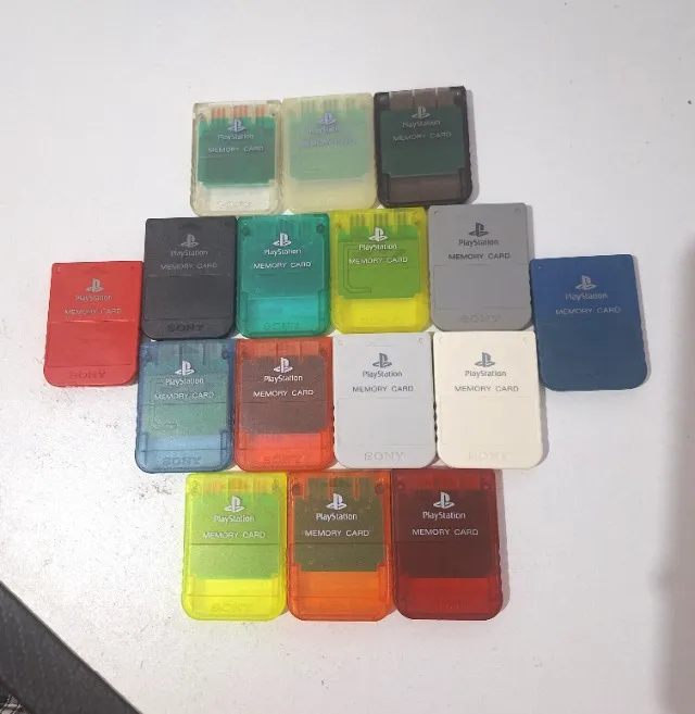 OFERTA ATÉ 20/08 - Memory Card PS1 / UND