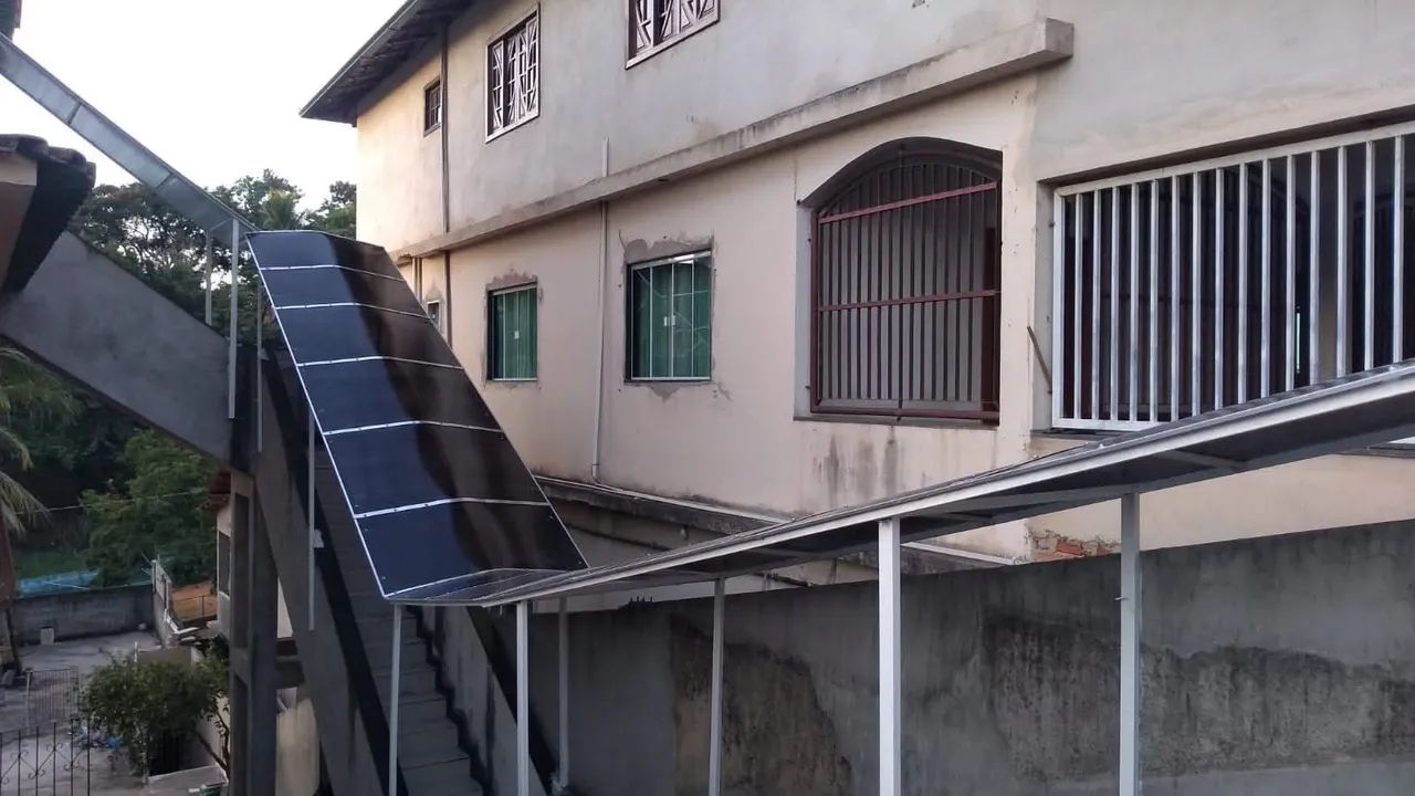 Toldos em policarbonato compacto e Policarbonato alveolar 6mm - Foto 3