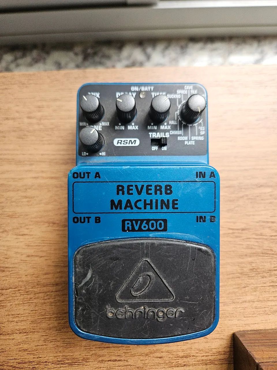 BEHRINGER RV600 Reverb Machine ベリンガー Pedal Behringer RV600 Reverb Machine - Reverbs premium + modo
