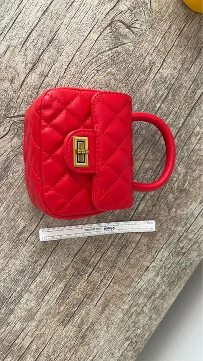 Bolsa  matelassê vermelha  - Foto 2