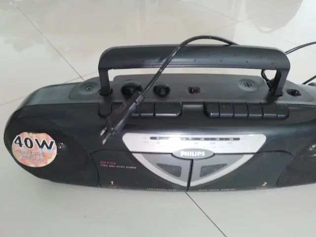 Rádio AM FM e toca fitas antigo - Foto 2