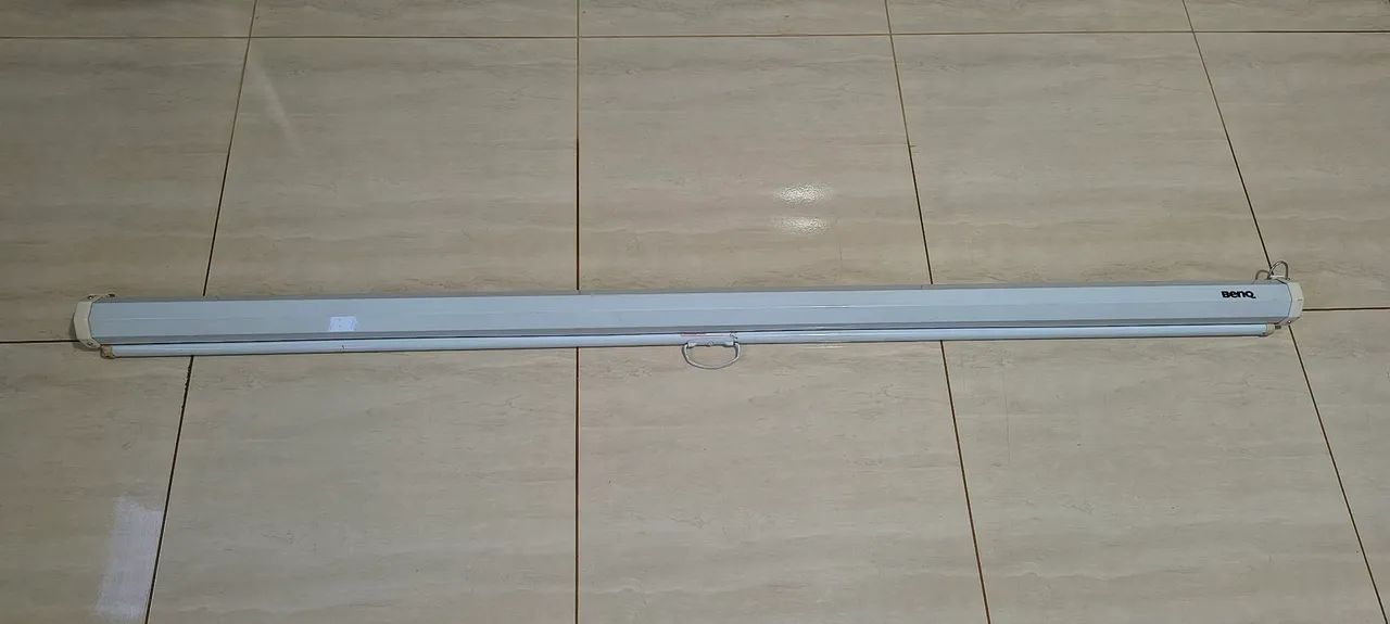 Projection Screen64396801518723124