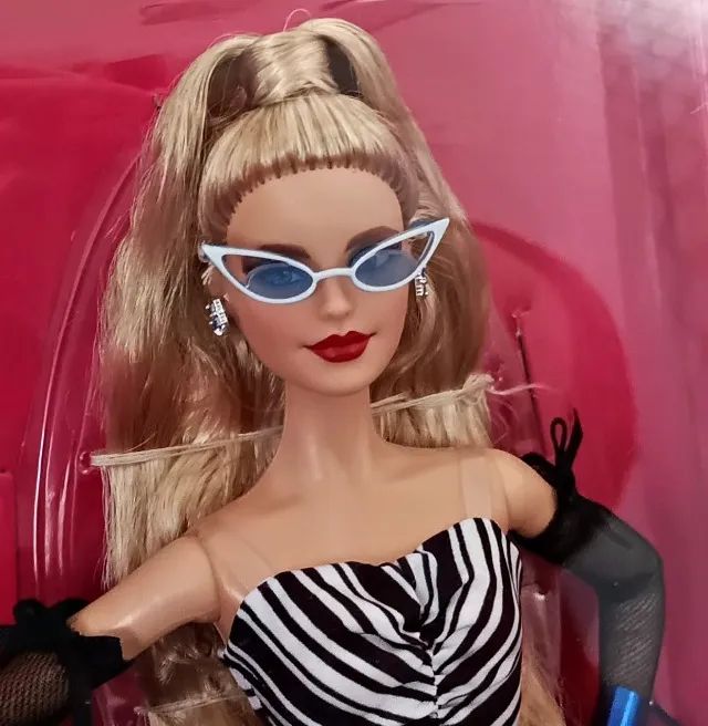 Barbie Collector 65th Anniversary - Hobbies e coleções - Igrejinha