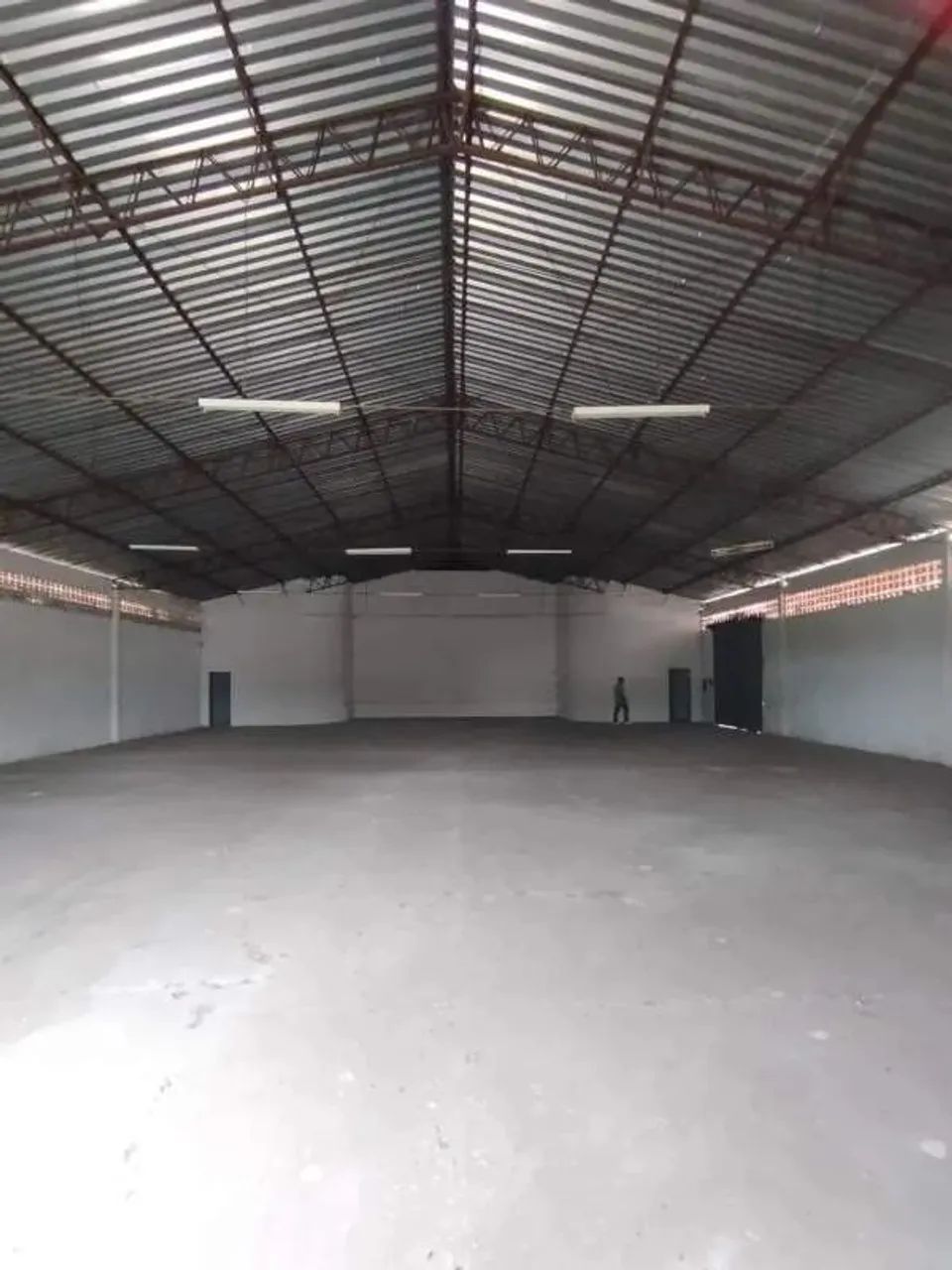 Imóvel Comercial à Venda  Terreno com Galpão  723m² - Foto 3
