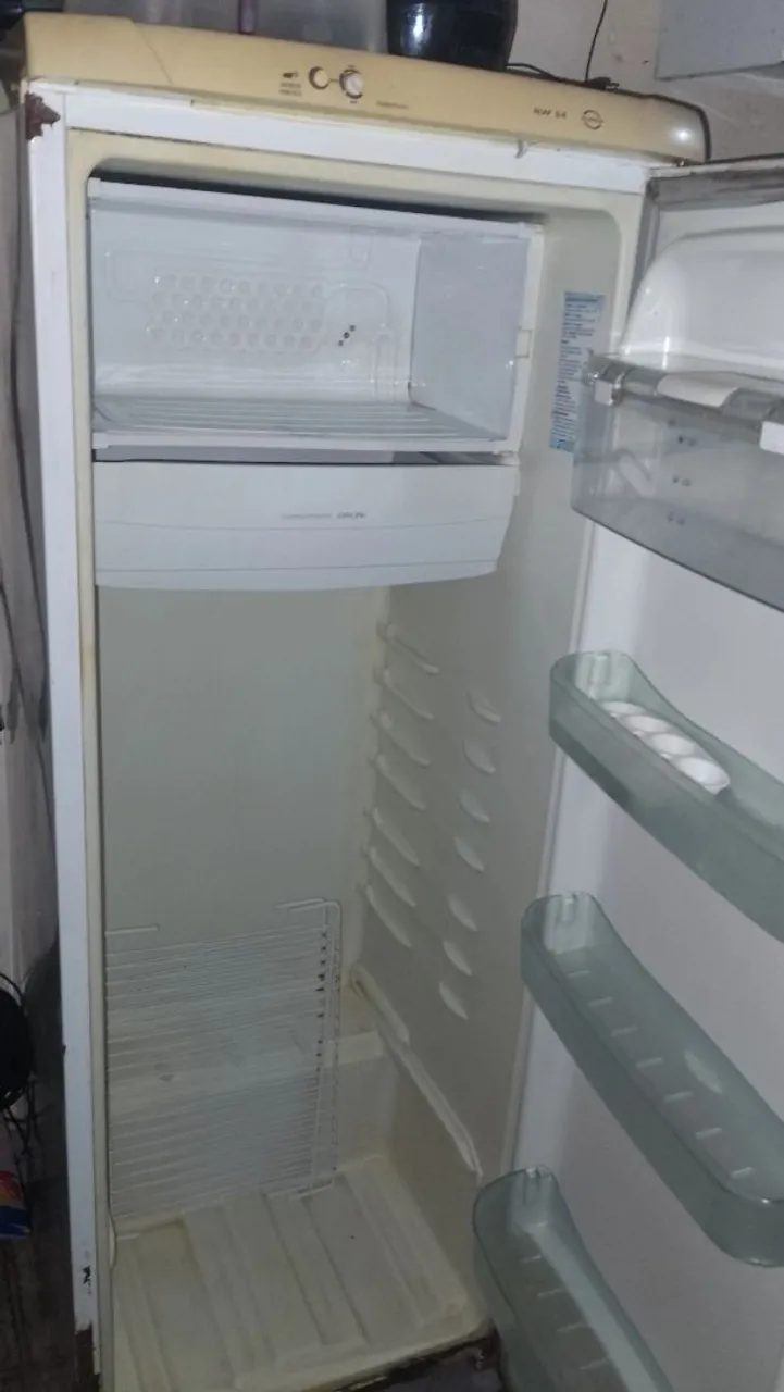 Geladeira Eletrolux