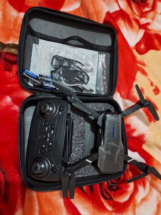 Troco Drone com Controle Remoto  por jogos de play 5 