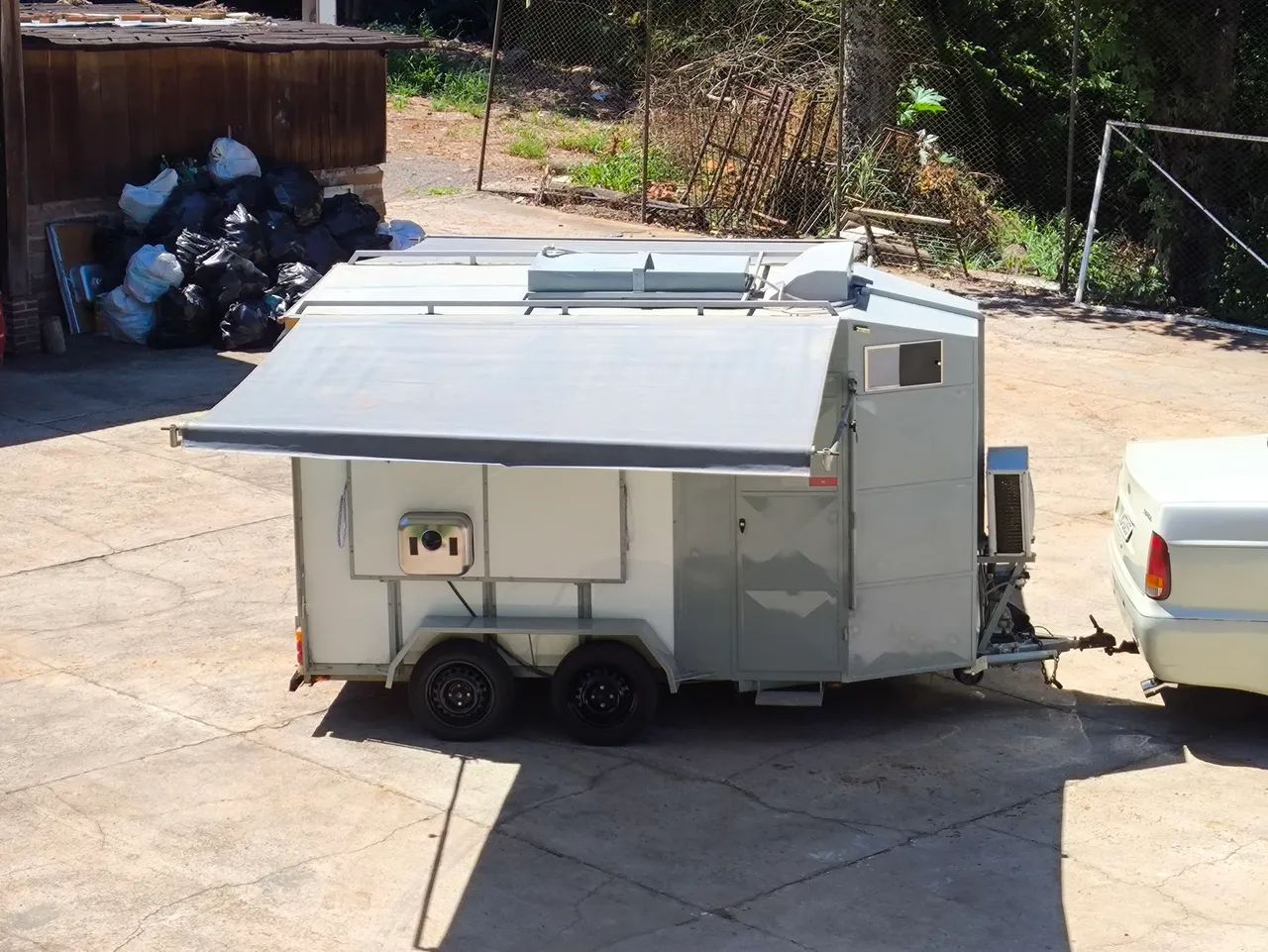 Reboque completo para rodeios