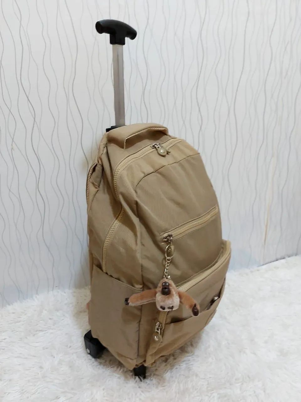Mochila escolar com rodinhas, nova. Entrega grátis  - Foto 2