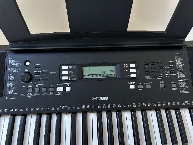 Teclado YAMAHA  Psr-e373 - Foto 2