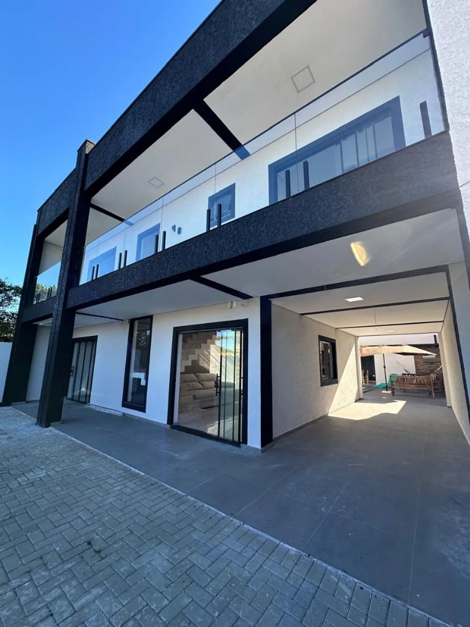 Vende-se Sobrado em Guaratuba