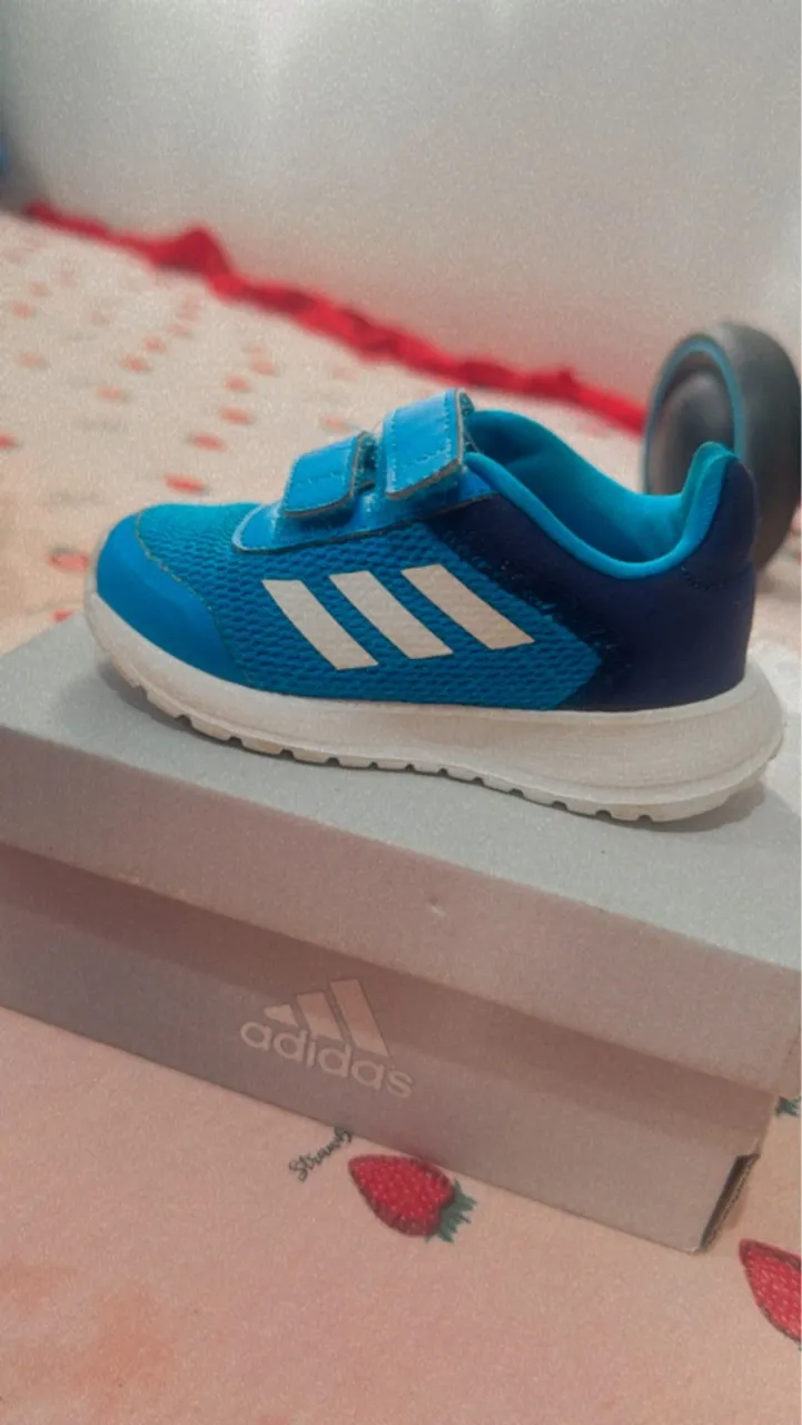 Vendo 2 sapatos infantil