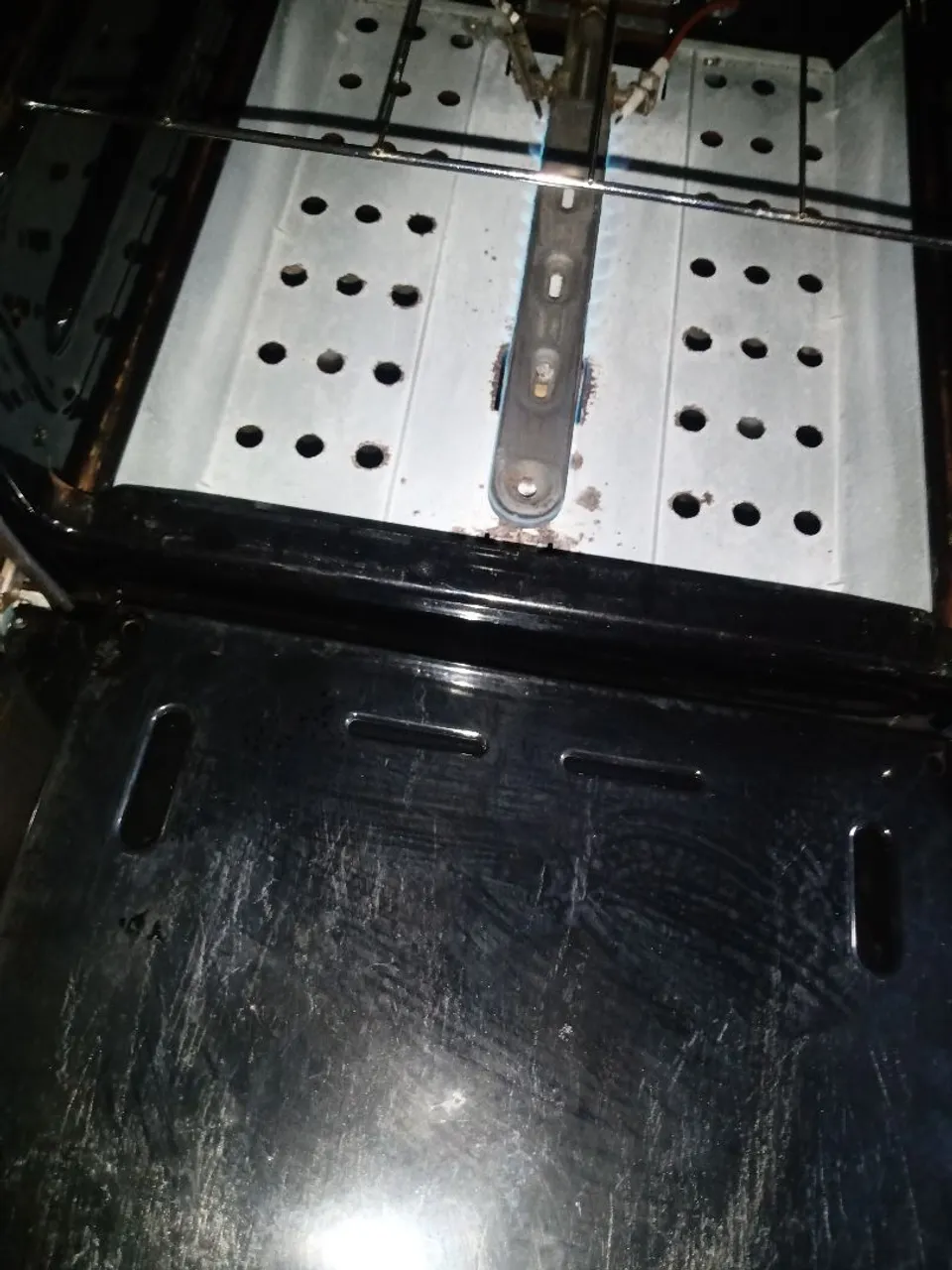 Forno a gás com queimador em perfeito estado