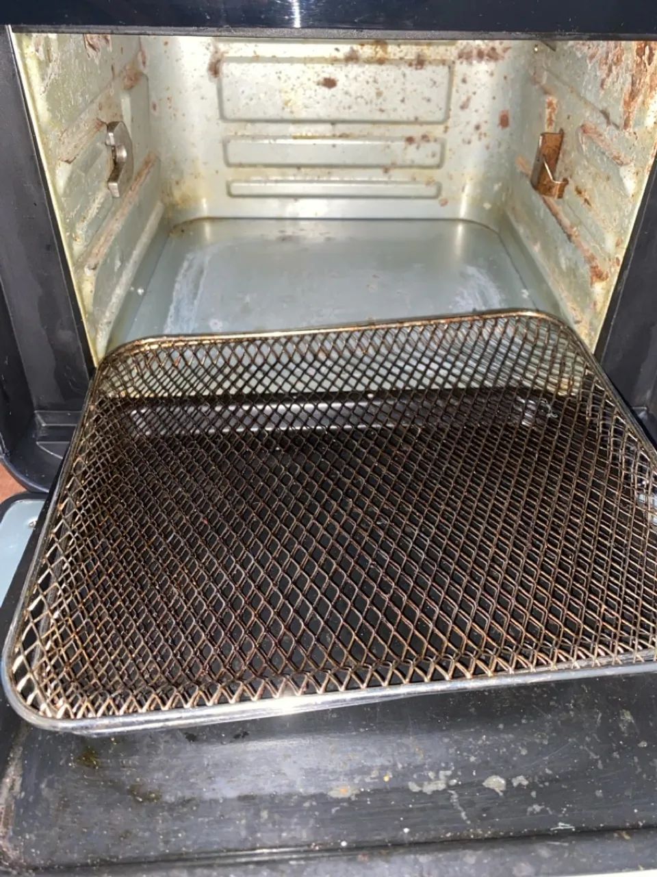 Air Fryer Oster 3 em 1 capacidade 10L - Usado - Foto 4