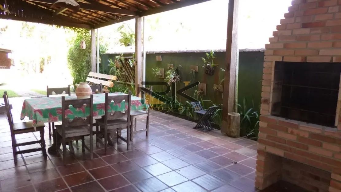 CASA EM CONDOMINIO FECHADO COM 4 DORMITÓRIOS,3 VAGAS DE GARAGEM,VARANDA GOURMET COM CHURRA - Foto 4