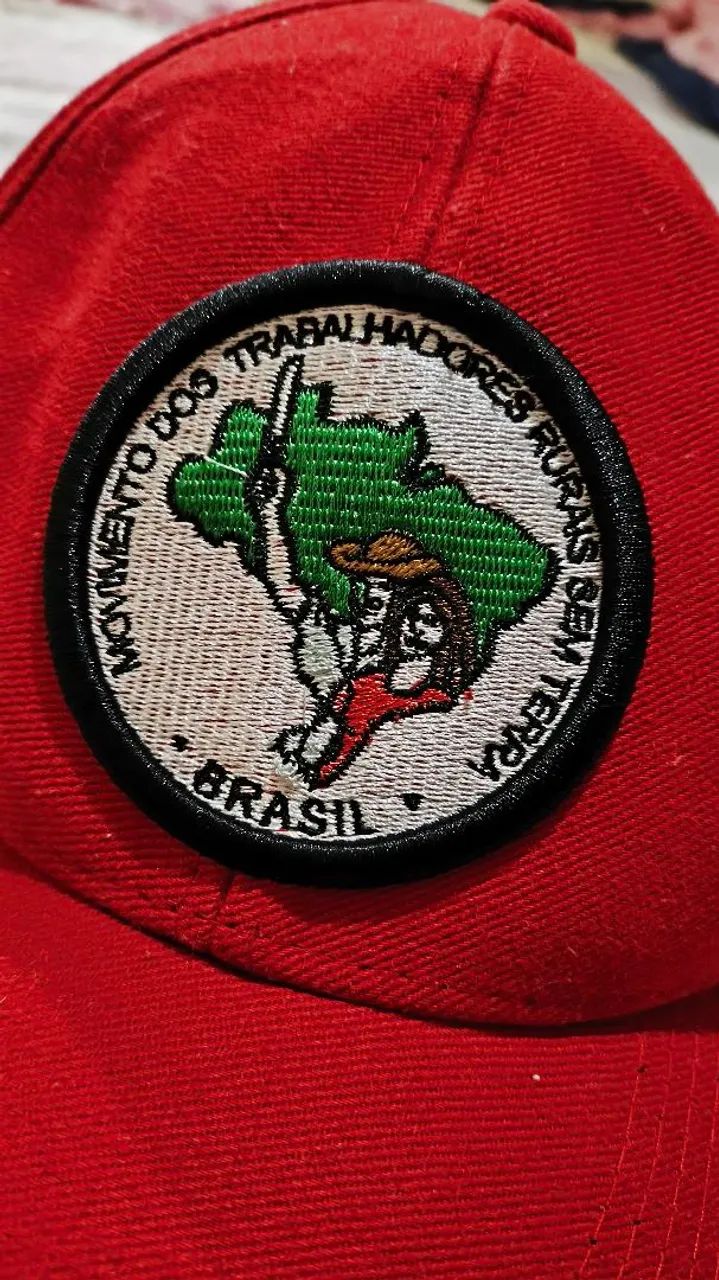 Dois bonés originais (MST e Lula 2022) - Foto 2