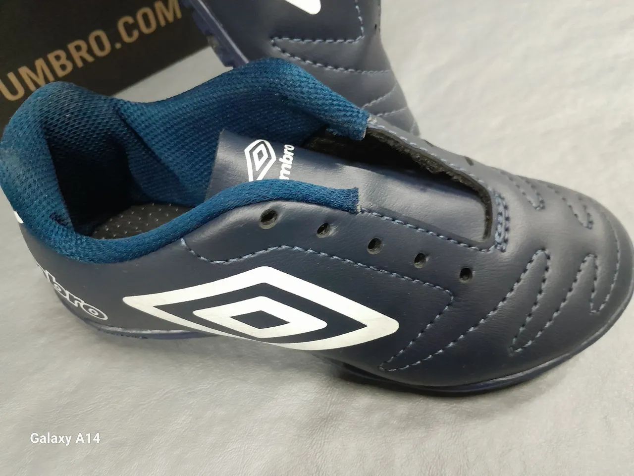 Chuteira Infantil Umbro - Foto 2