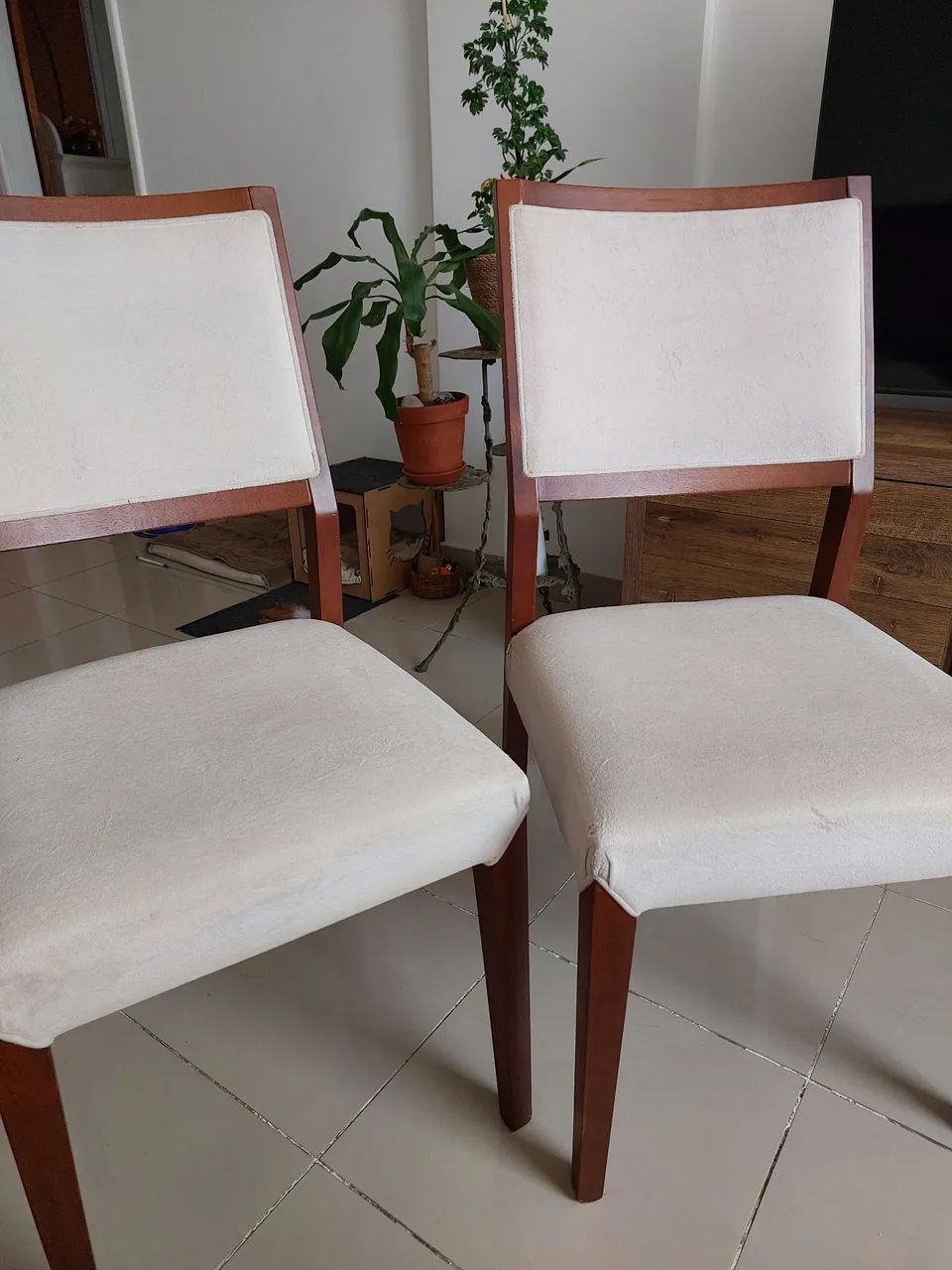 CADEIRAS PARA MESA DE JANTAR (conjunto de 4 lugares)