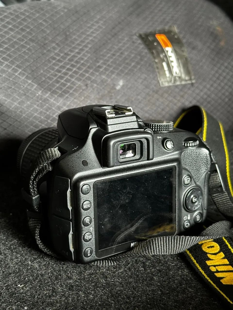 Nikon D3300 (usada)
