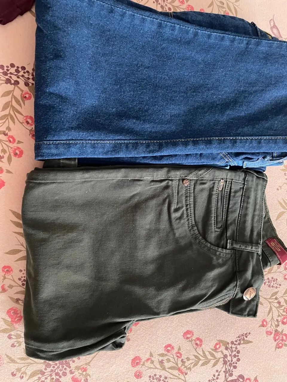 Calças Jeans e Verde Escuro - Foto 5