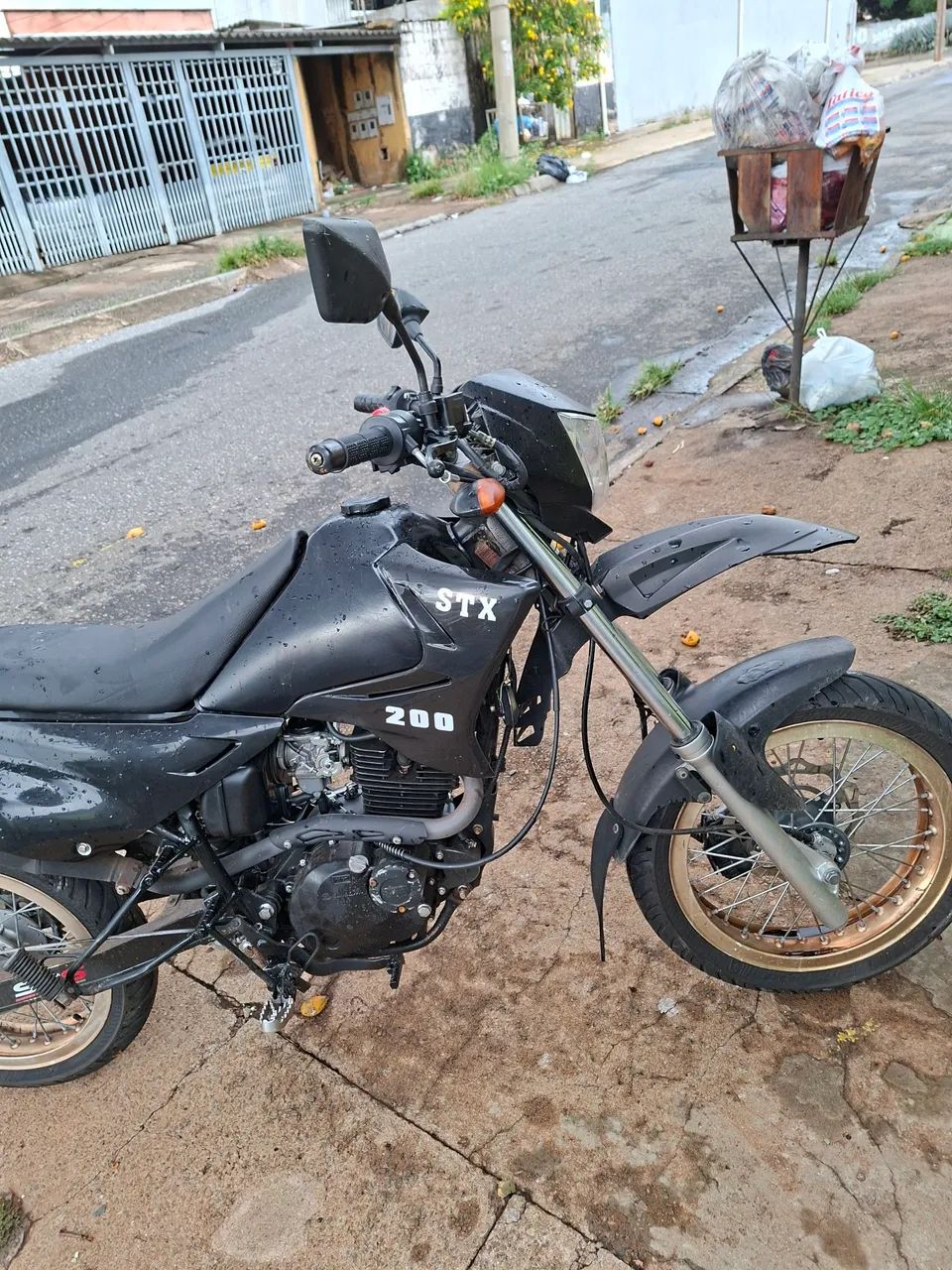 Moto Sundown STX 200