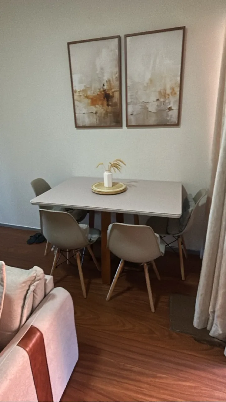 Mesa Com tampo de mdf e vidro laqueado tamanho 120x80