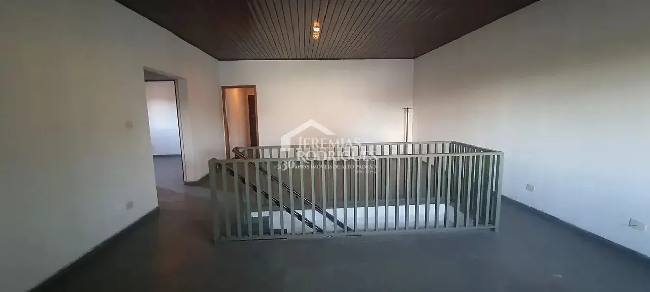 Casa para locação com 3 dormitórios no bairro Vila São Geraldo em Taubaté/SP