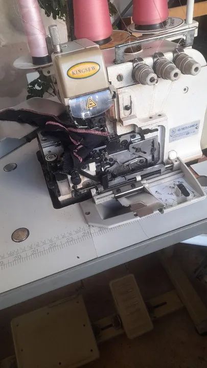 Vende-se máquina overlock - Foto 3