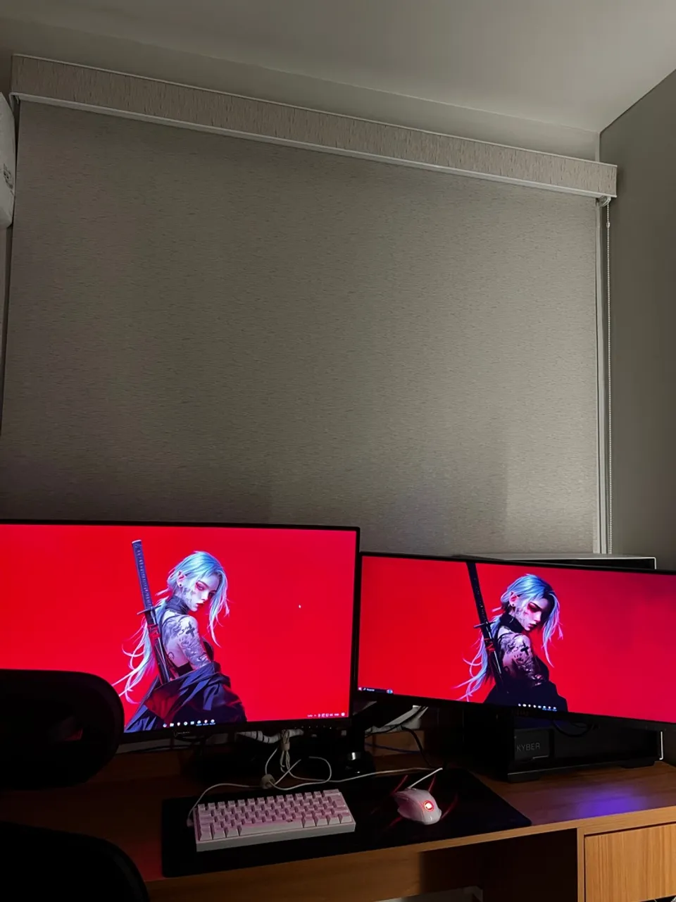 Suporte articulado para 2 monitores, pistões a gás