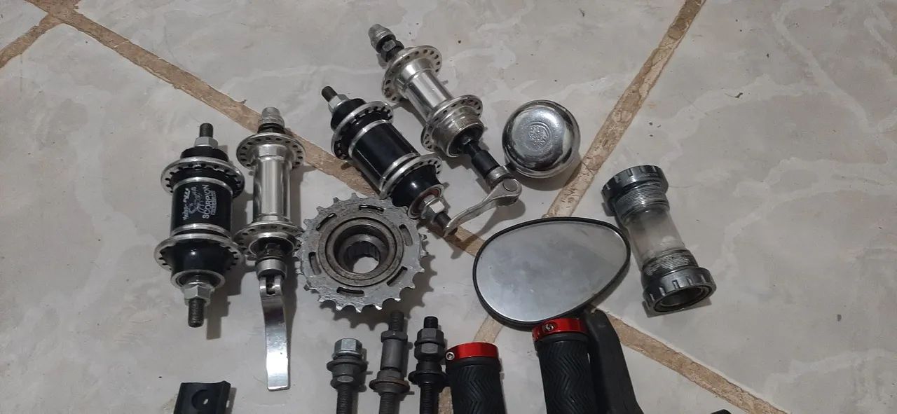 Lote de Peças de bicicleta - Foto 4