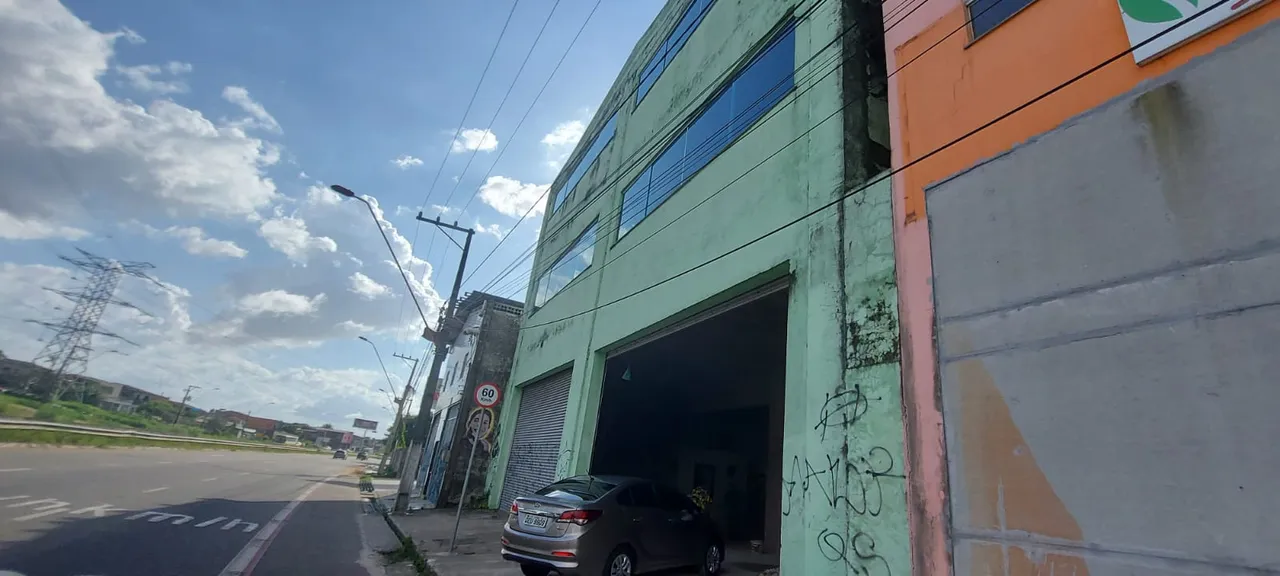Alugo ou Vendo Prédio comercial na Av Centenário proximo a Augusto Montenegro