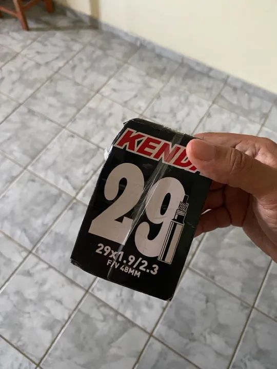 Câmara de Ar Kenda 29x1.9/2.3 Bico Fino Presta 48mm - Foto 2