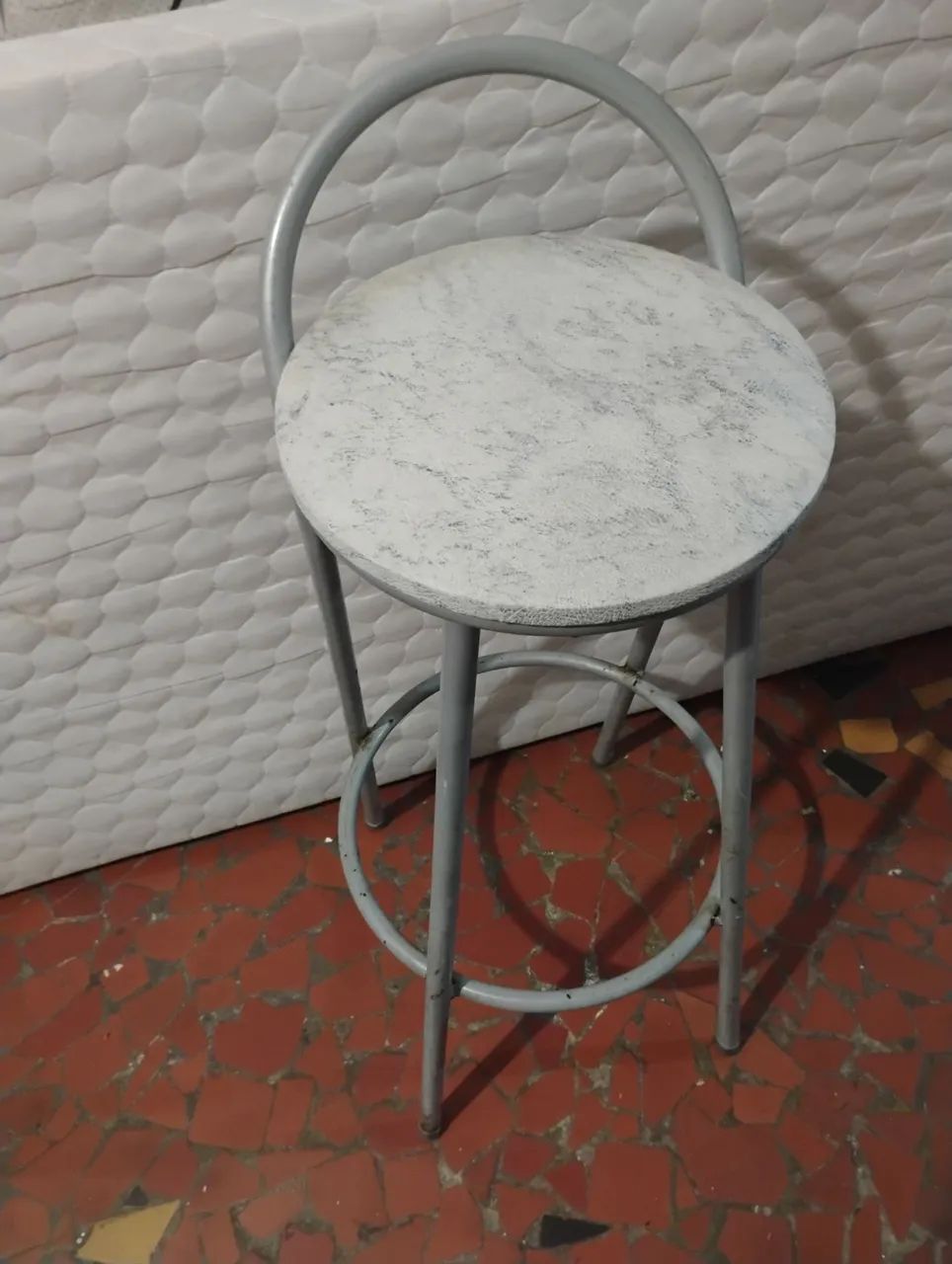 Banqueta Alta Cinza - Foto 3
