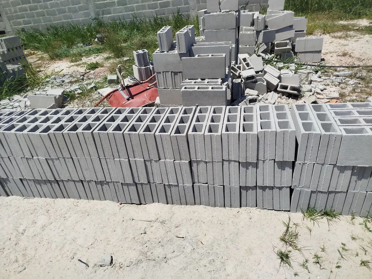 BLOCOS DE CIMENTO 64301926467970122