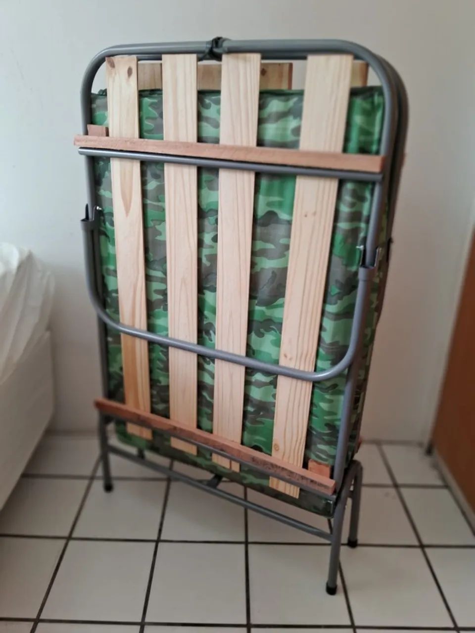 Cama de Campanha Dobravel com Colchão NOVA - Foto 2