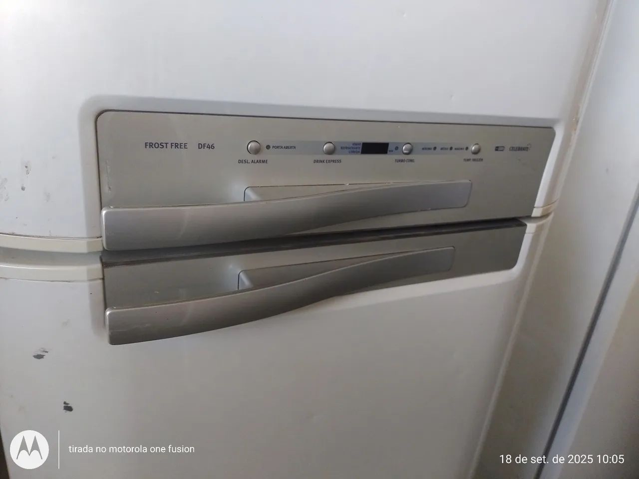 REFRIGERADOR ELECTROLUX DF 46 220V