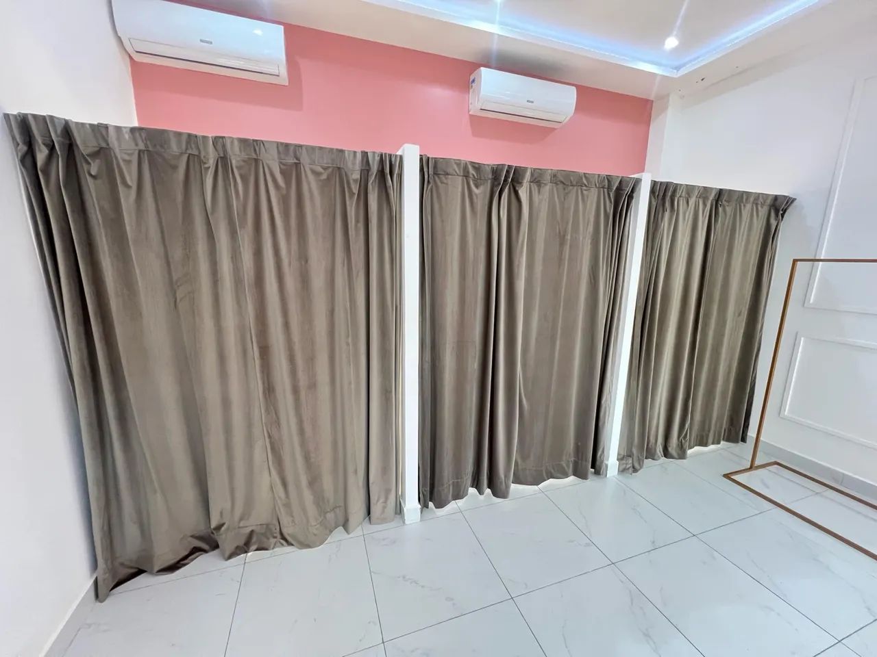 Cortinas e puffs - Foto 4