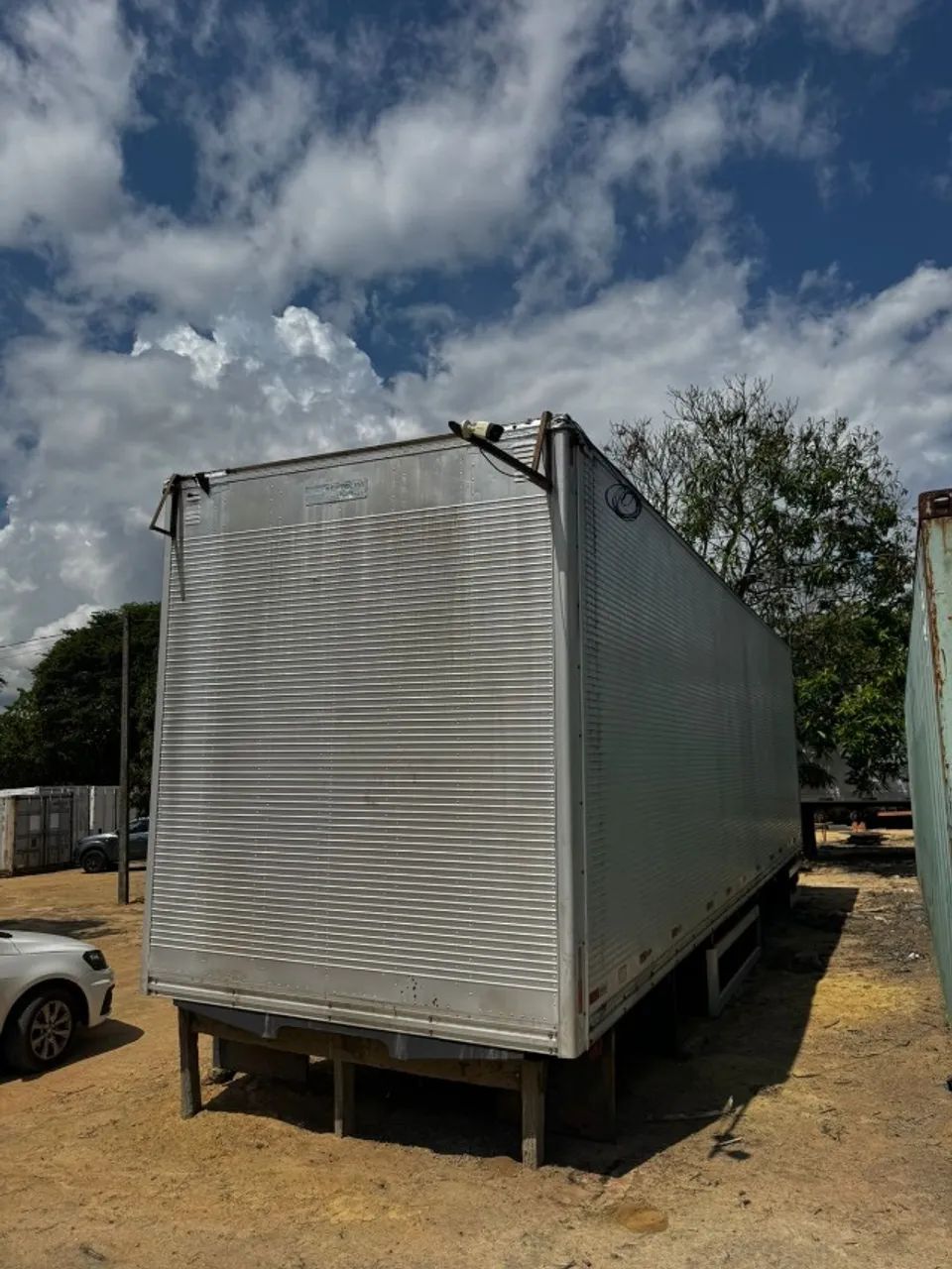baú de 10,5 x 3,00 - Foto 2
