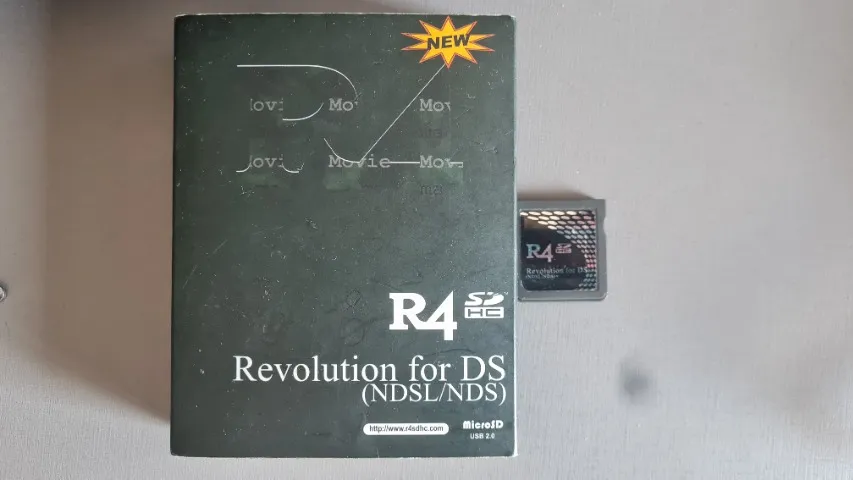 R4 DS SDHC com Caixa