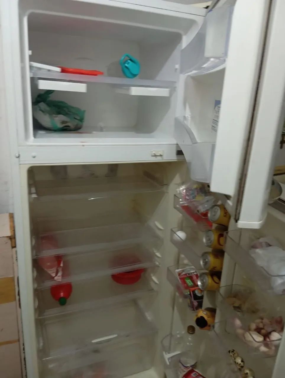 Geladeira Electrolux -  com defeito - Foto 3