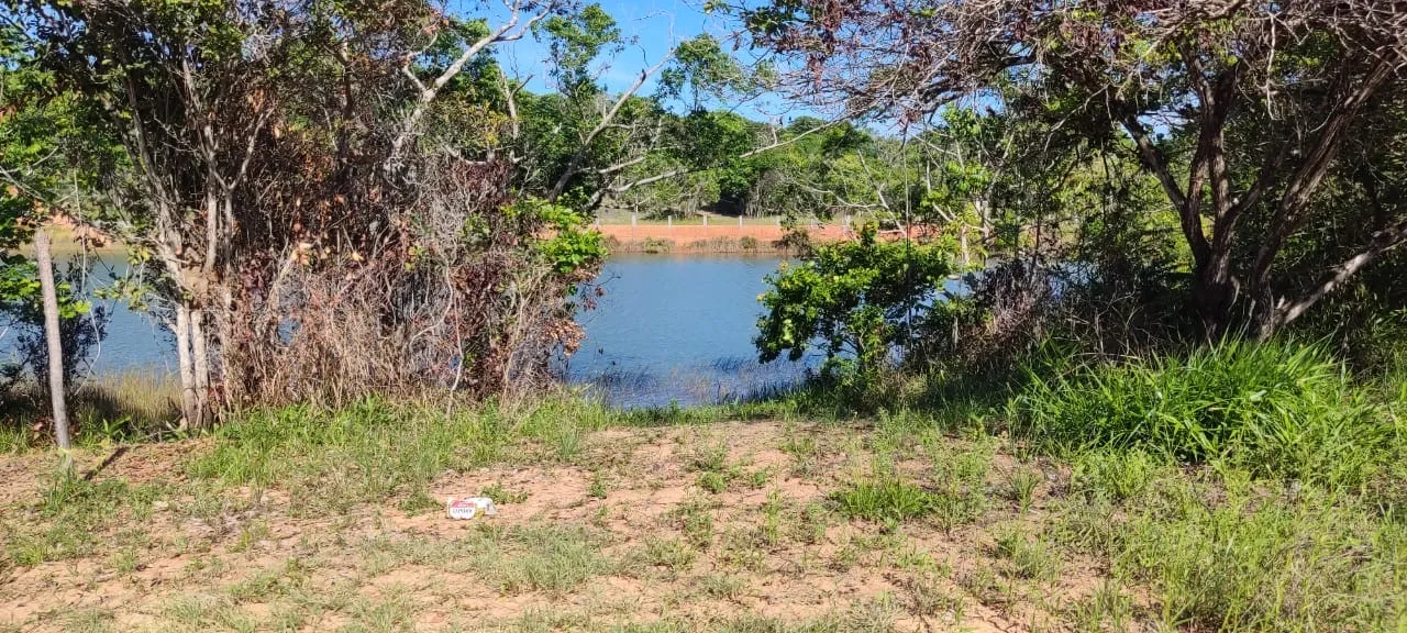 Lote 200m2 Beira Lago