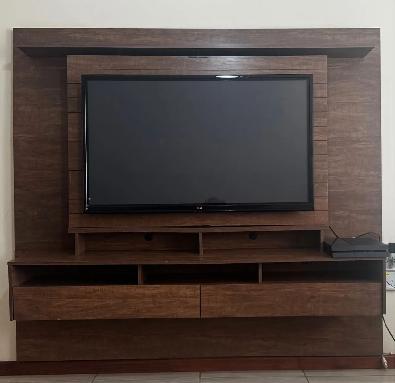 Painel para tv com gavetas 
