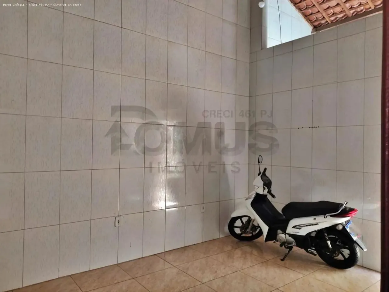Casa Ampla com 2 Quartos e 3 Salas no Conjunto João Alves