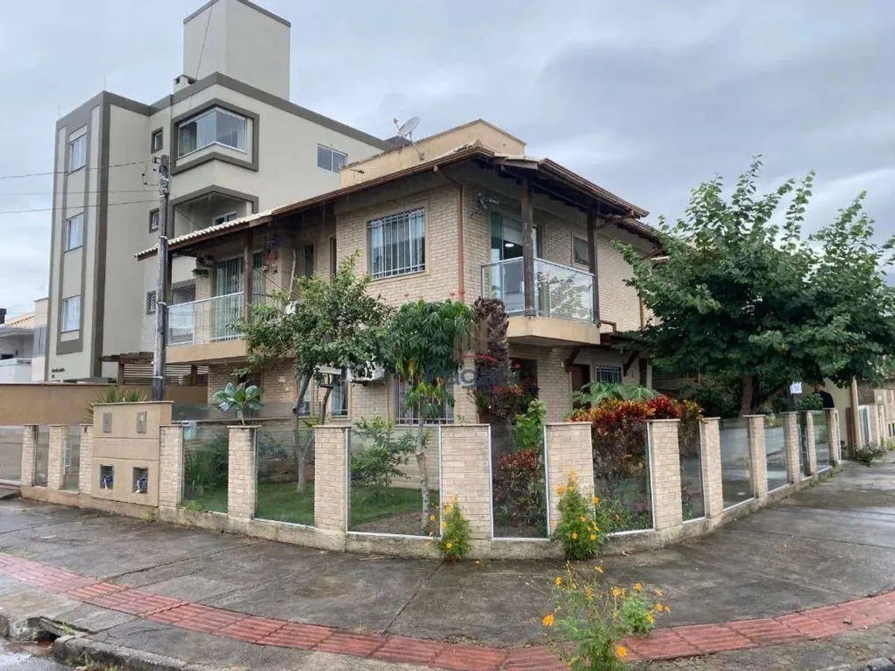 Sobrado com 2 dormitórios à venda, 65 m² por R$ 450.000,00 - Nova Palhoça - Palhoça/SC