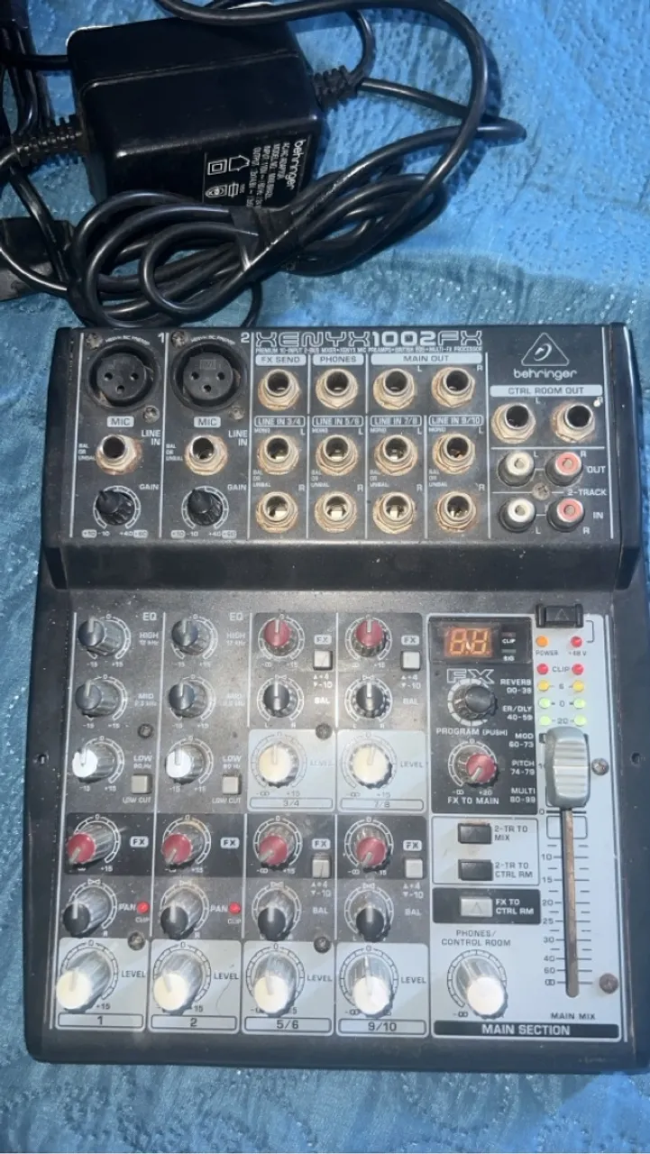 Mesa de som behringer