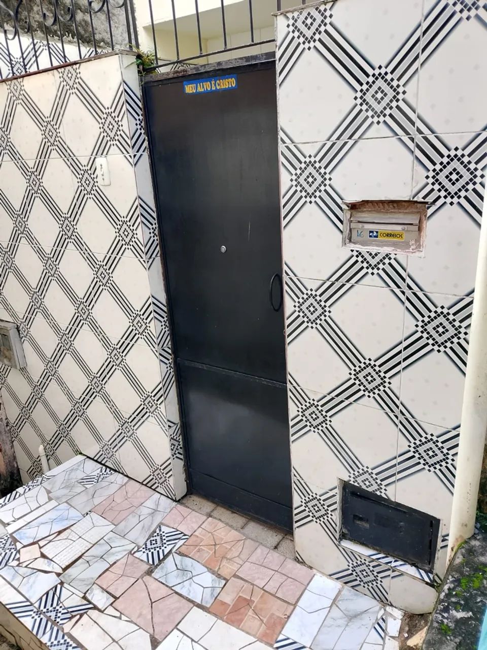 BA-CASA A VENDA NA CAIXA D ÁGUA 
